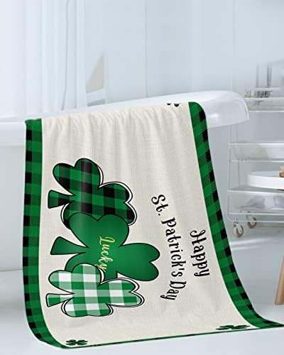 ZOE GARDEN Buffalo Plaid Shamrock Towel Set
