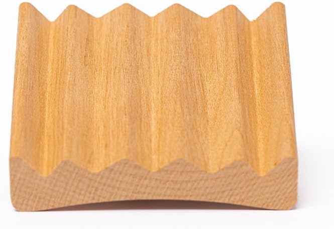 Eco-Friendly Self-Draining Soap Dish - Natural Alder Wood
