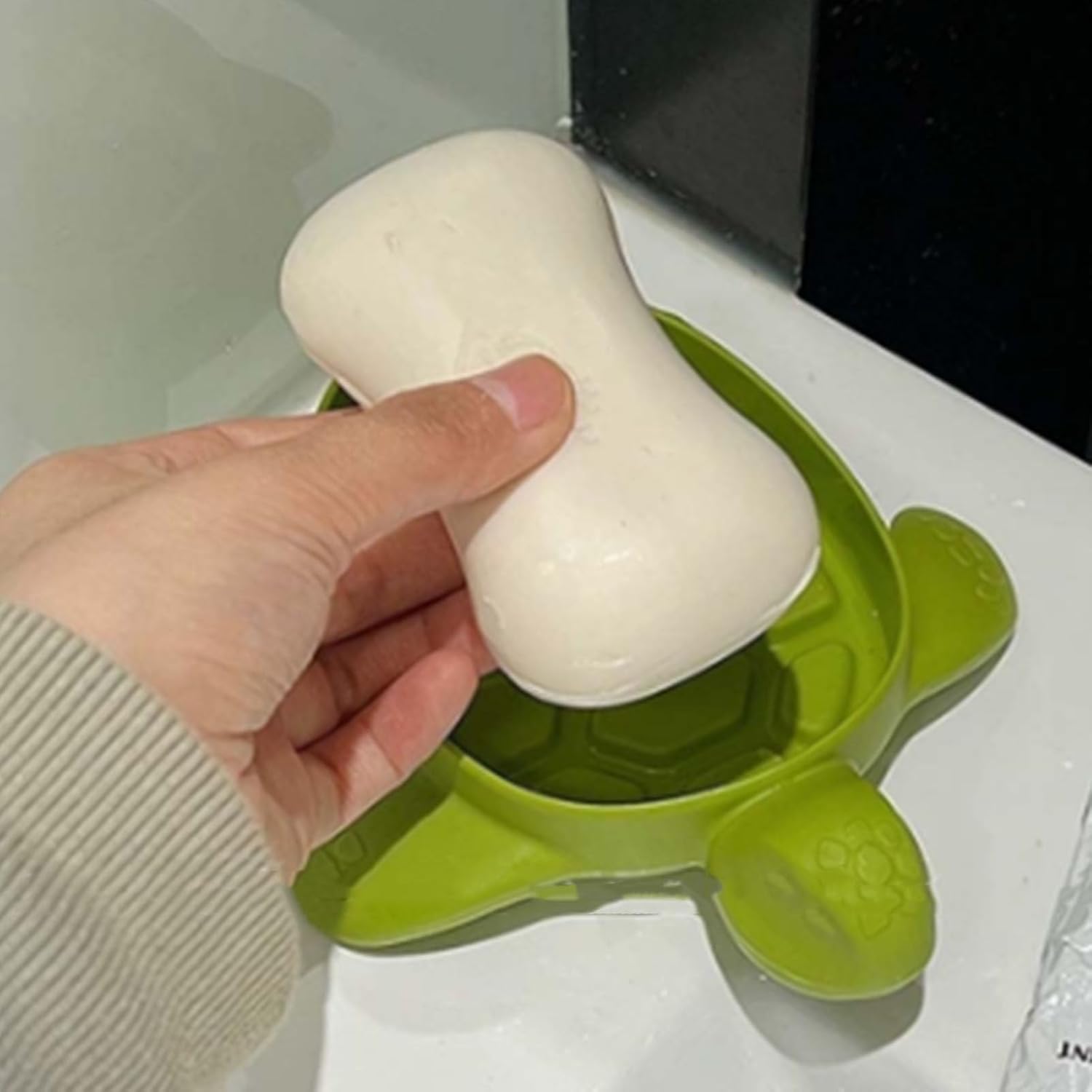 JUOPZKENN Cute Cartoon Soap Dish with Drainage and Non-Slip Design Green