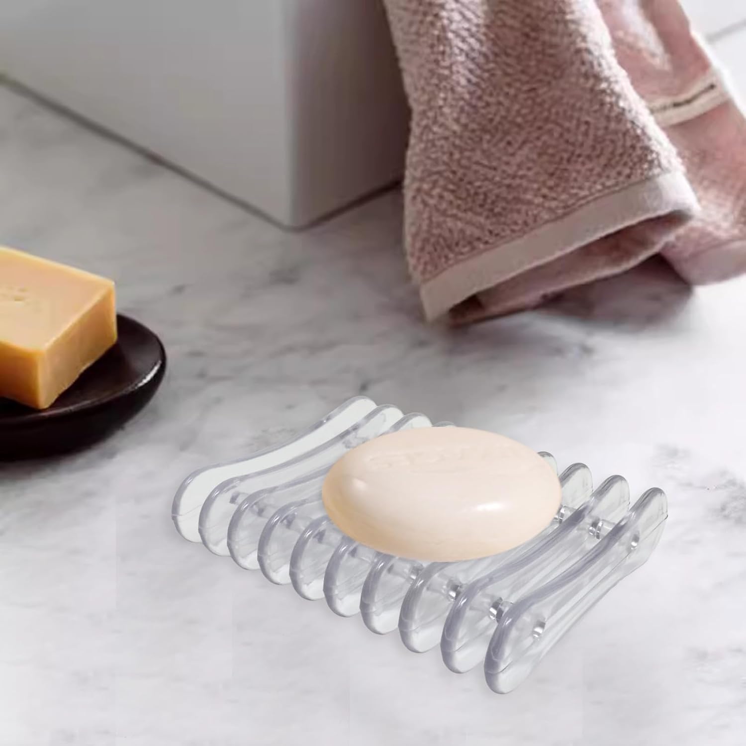 Yueton 2 Pack Clear Plastic Soap Holder with Self Draining Design 1