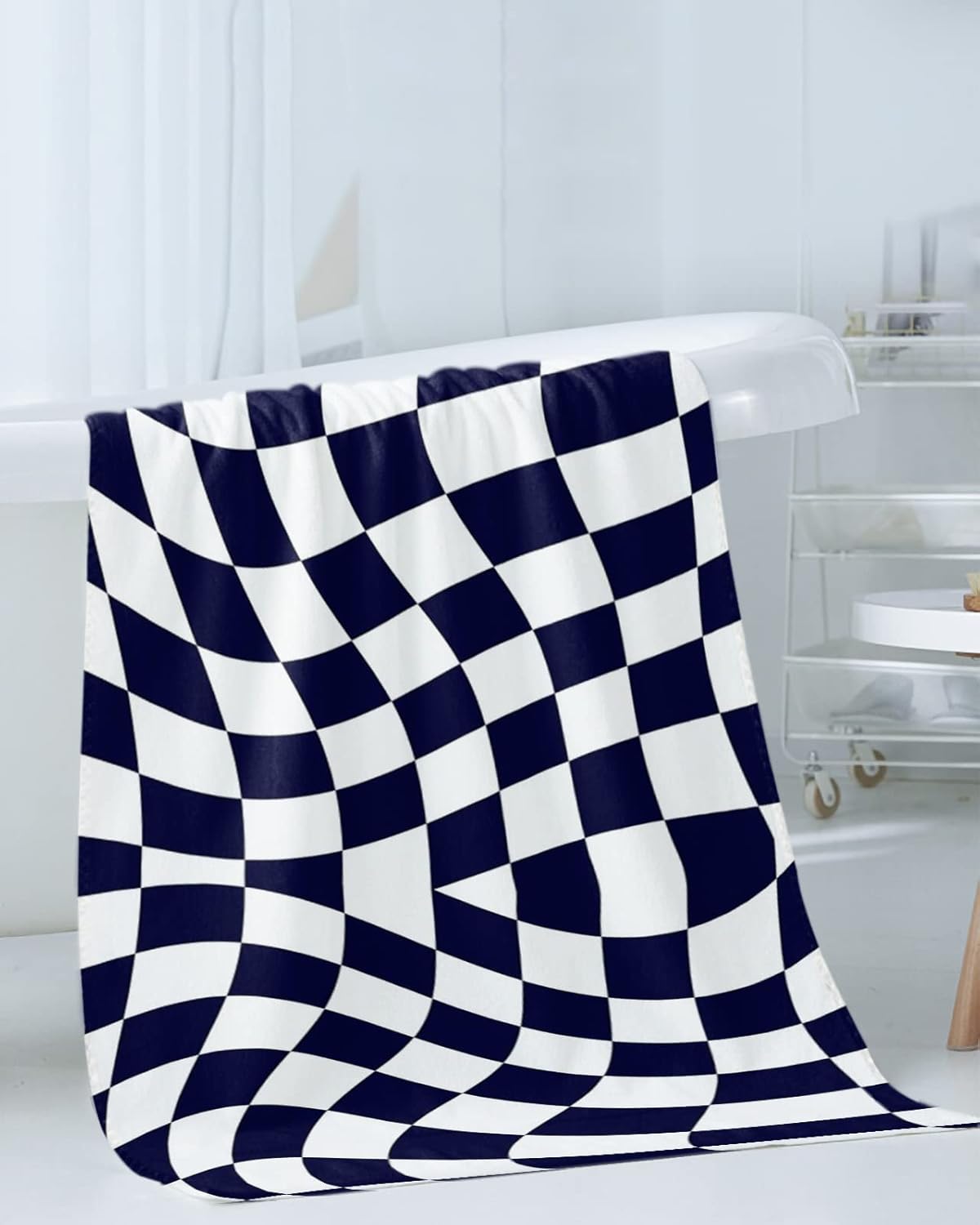 ZOE GARDEN Modern Black Towel Set with Geometric Checkered Design
