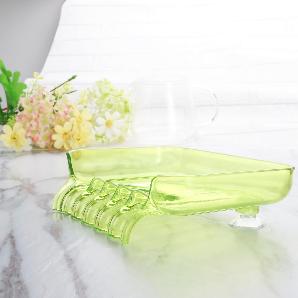 Cabilock Space-Saving Soap Dish with Suction Cup 1