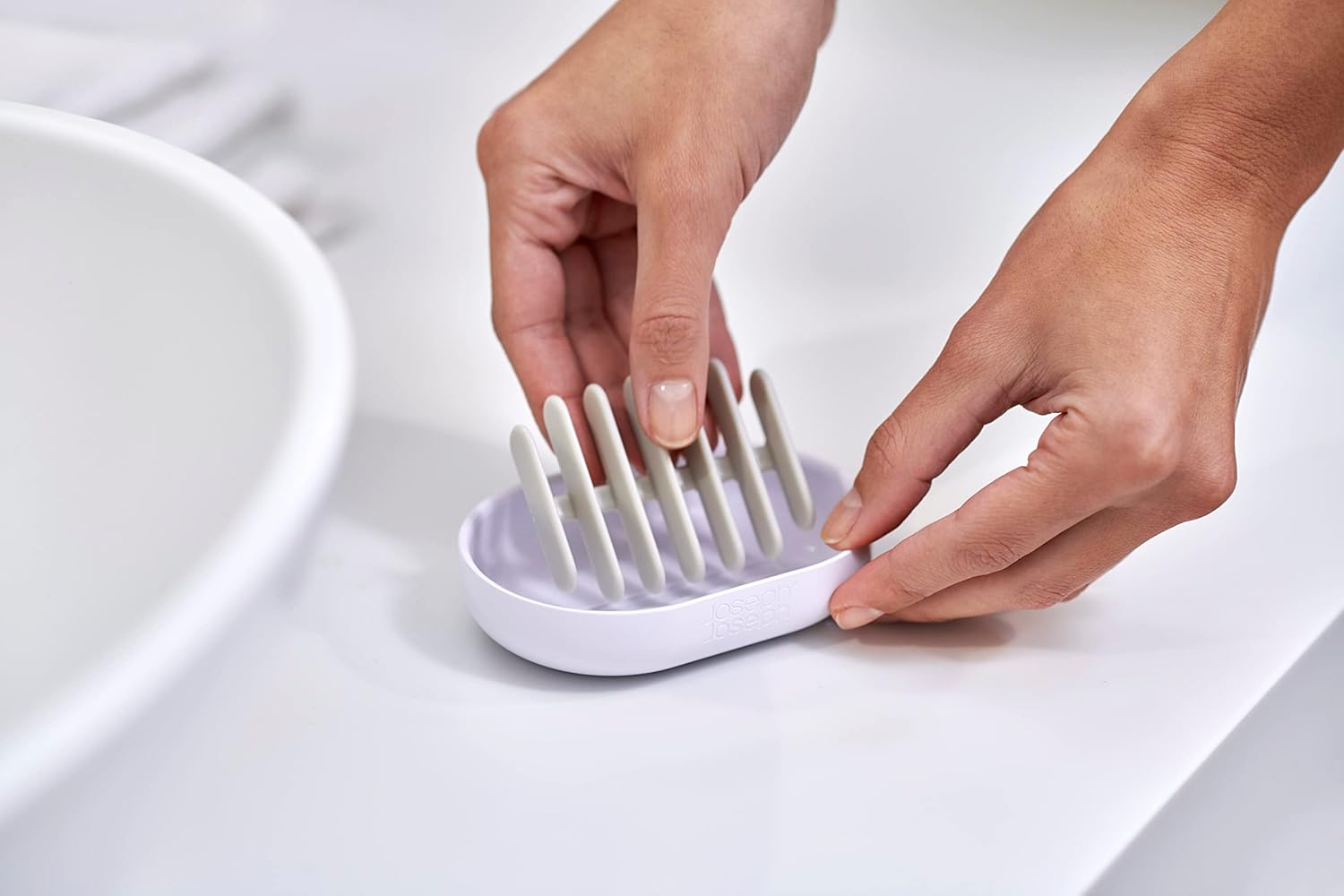 Joseph Joseph Duo Quick-Drain Soap Dish Holder White