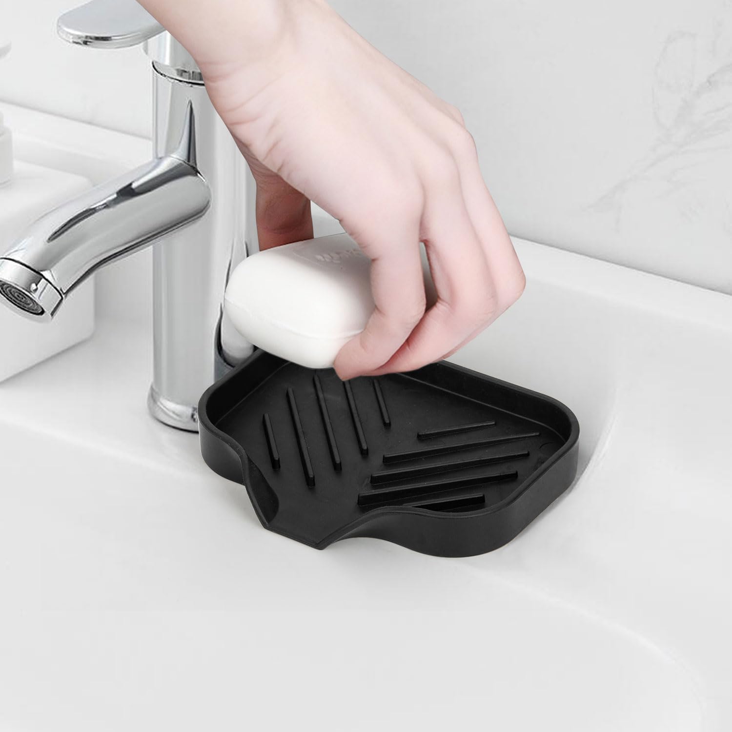 2 Pack Silicone Soap Dishes with Drain Spout Black 491x393