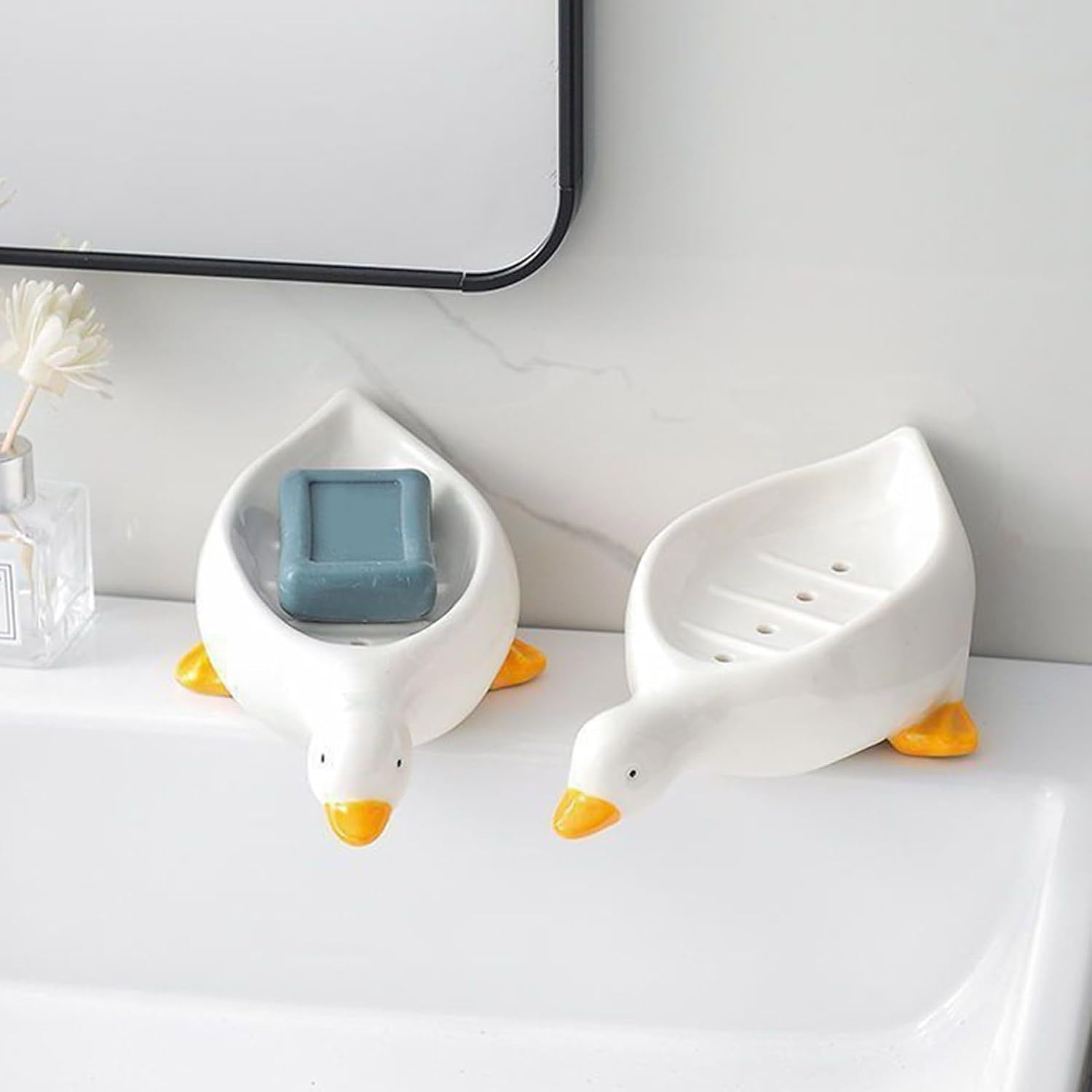 Cute Cartoon Duck Shape Soap Dish with Anti-Slip Design