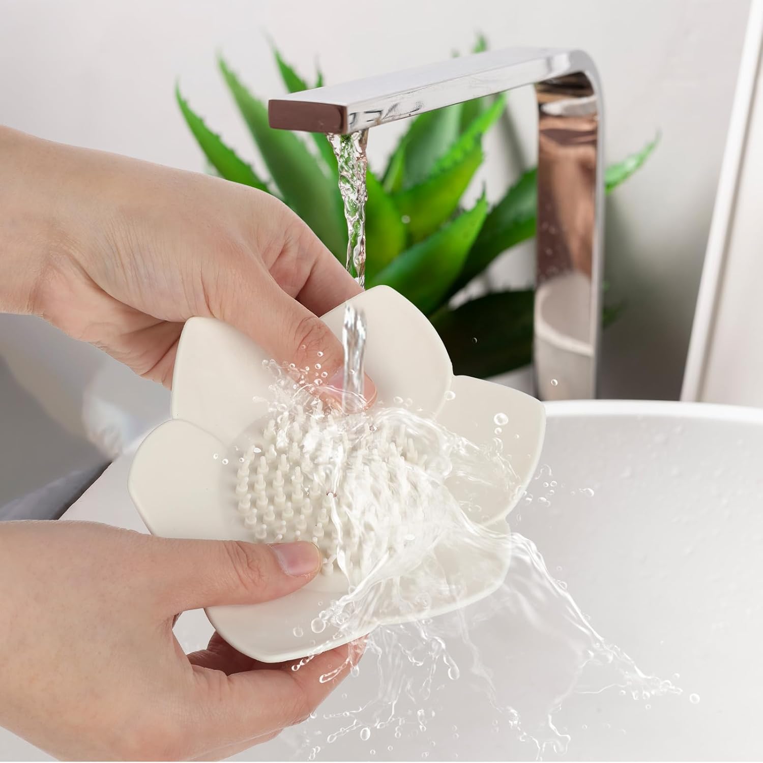 COMNICO 2Pc Silicone Lotus Soap Holder with Drain