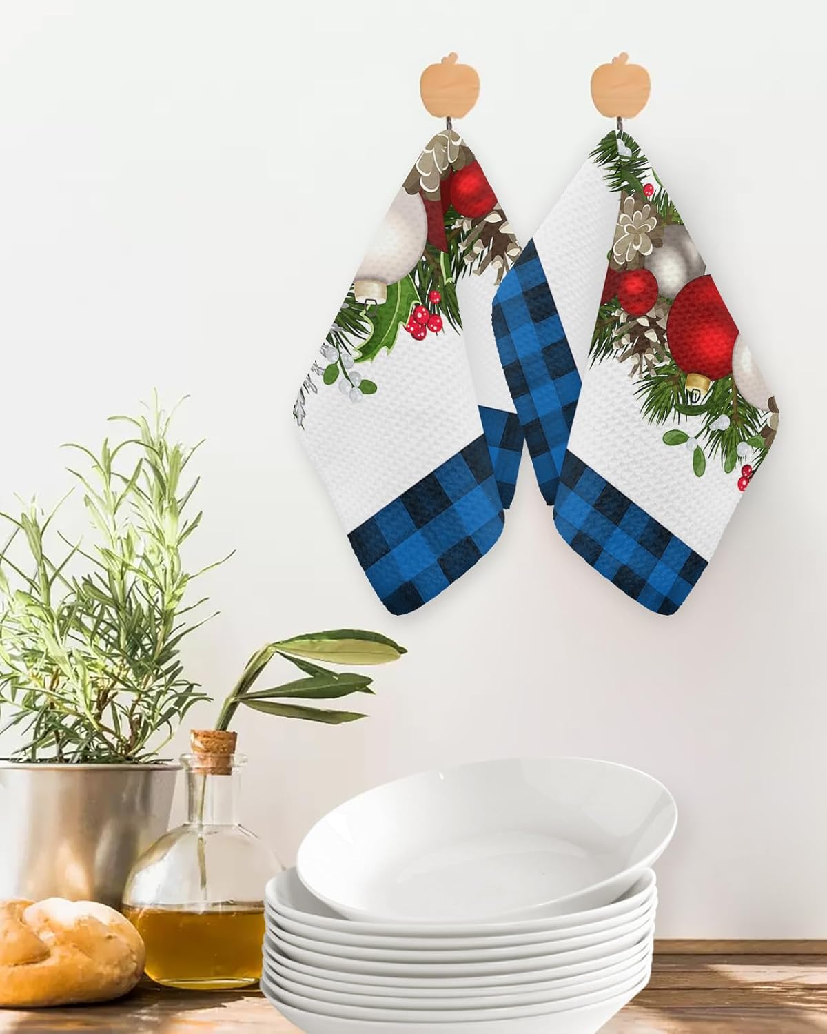 Falaniique Red Christmas Balls Waffle Towel Set of 2