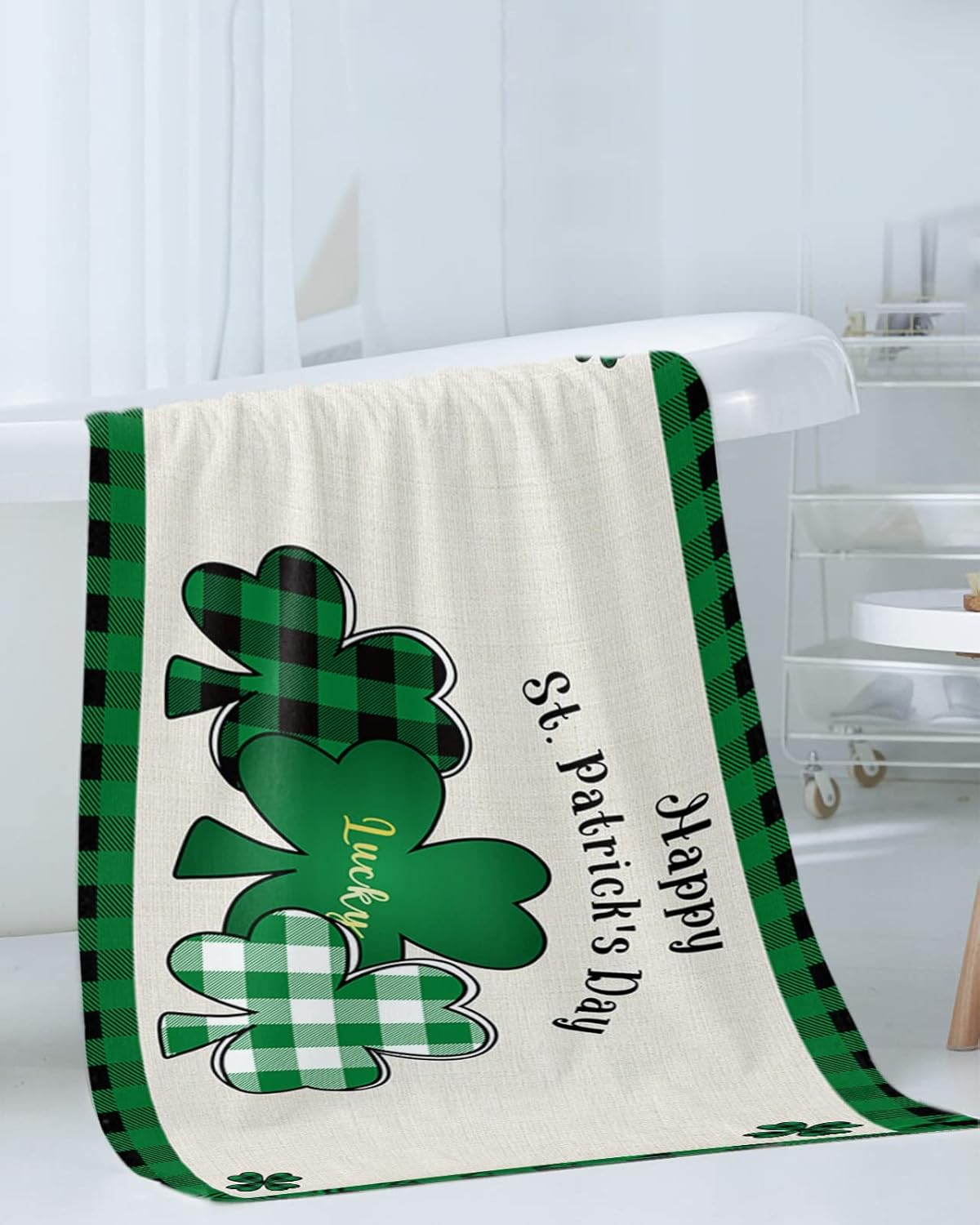 ZOE GARDEN Buffalo Plaid Shamrock Towel Set
