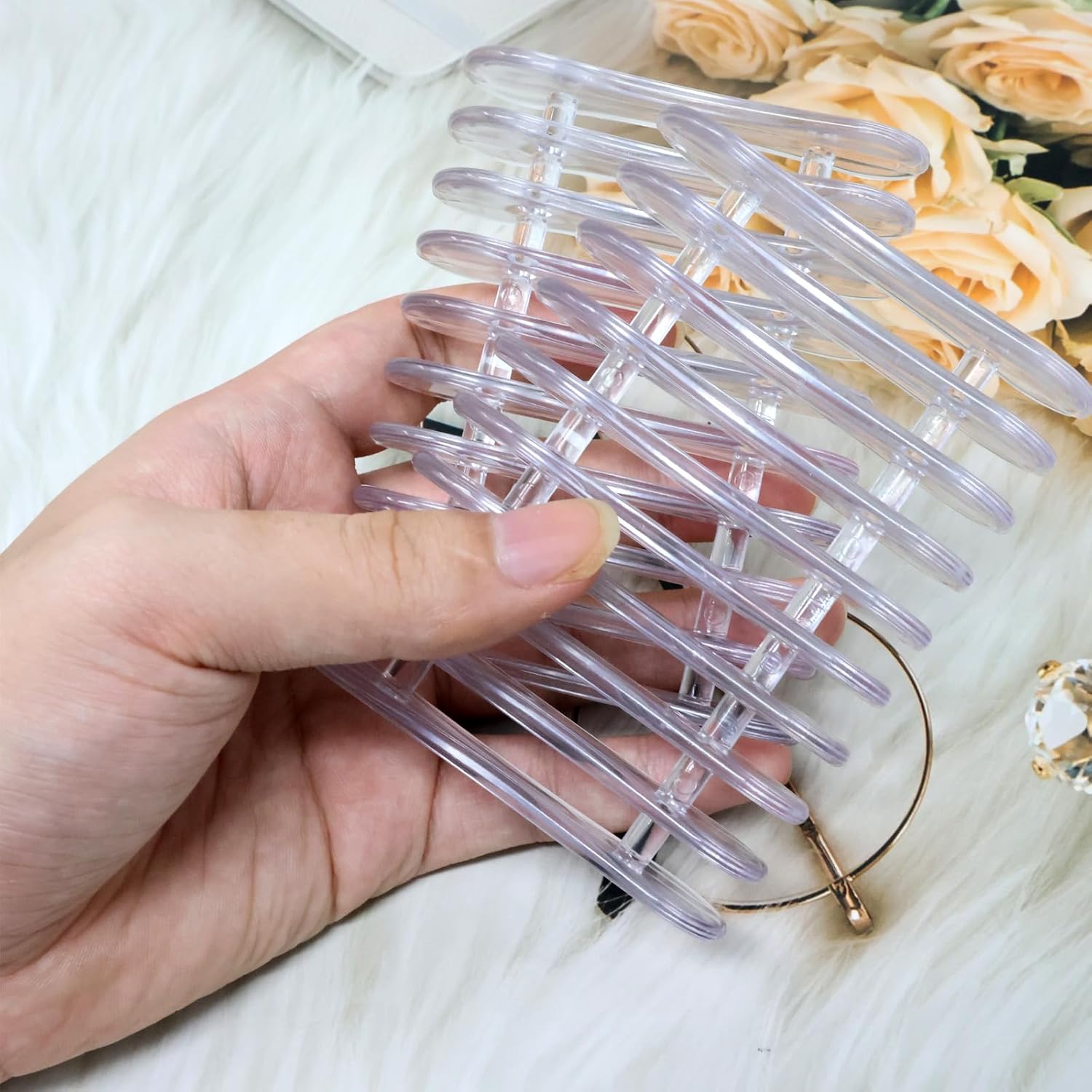Yueton 2 Pack Clear Plastic Soap Holder with Self Draining Design 1