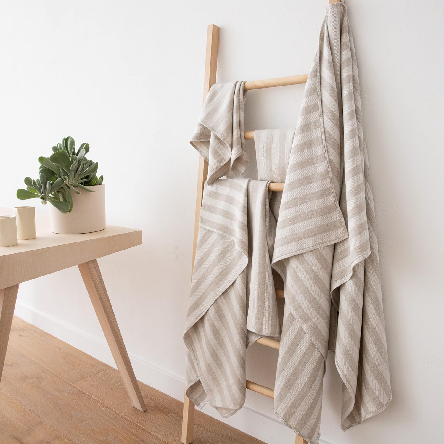 LinenMe Natural Striped Linen Towel Set Lucas 1