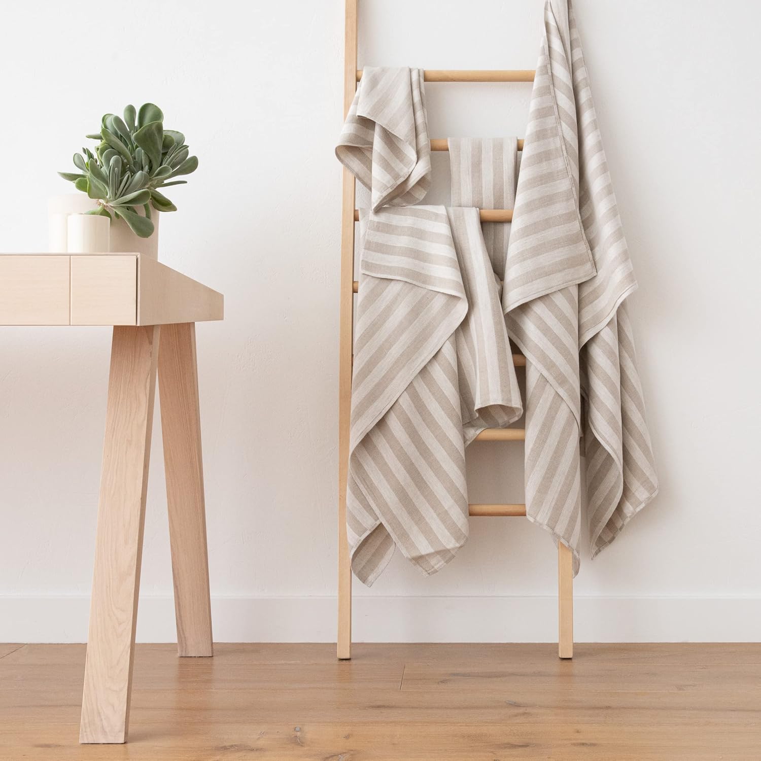 LinenMe Natural Striped Linen Towel Set Lucas 1